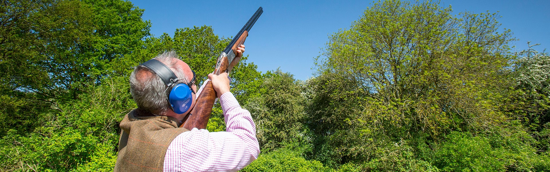 A clay shooter