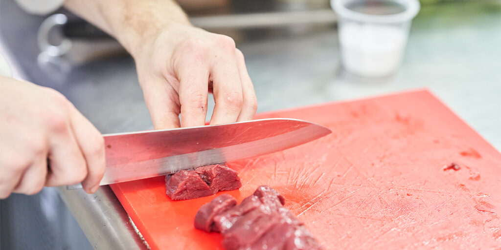 Cutting venison