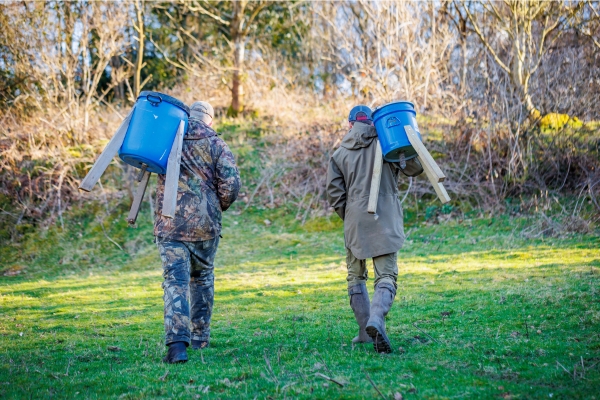 carrying feeders