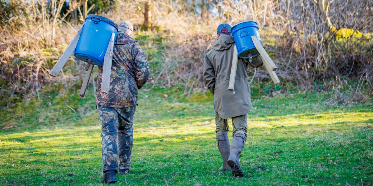carrying feeders